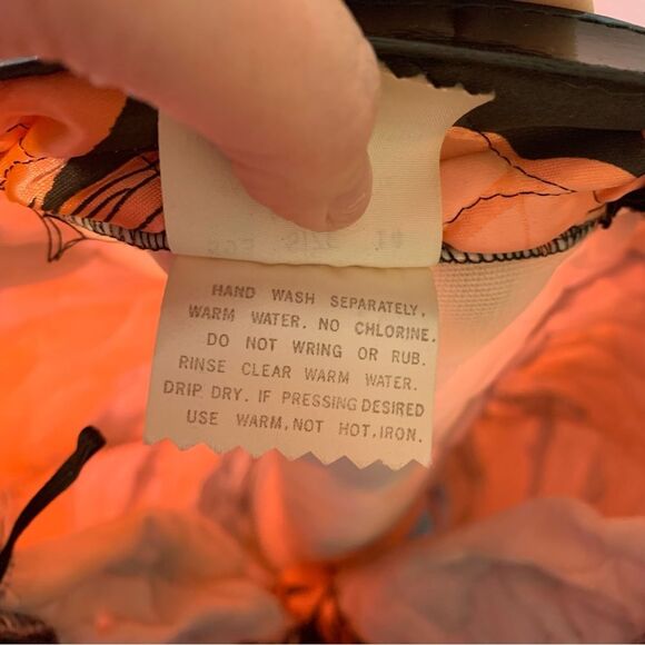 Vintage 1960s Pink & Black Floral Quilted Skirt with Patent Leather Belt - Med - Picture 8 of 11